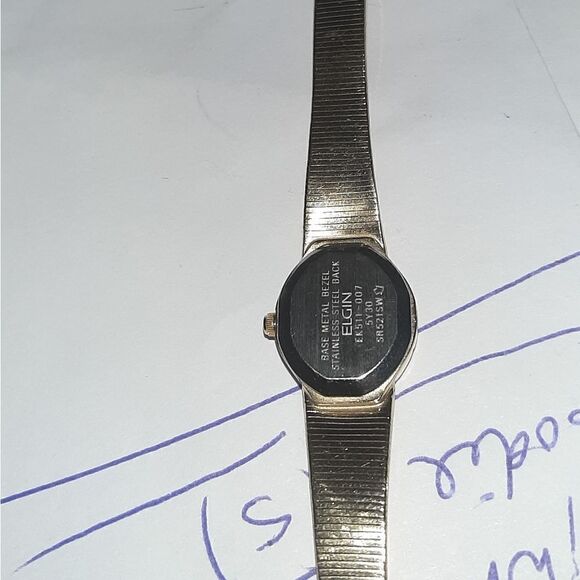Vintage ladies gold Elgin watch main image 9